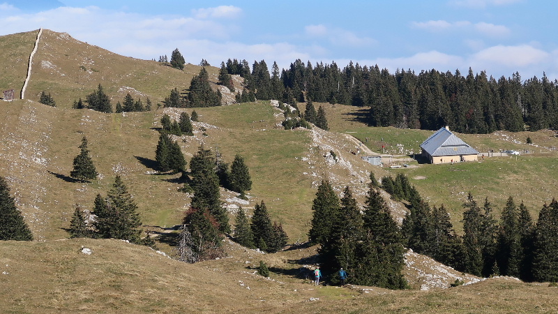 Mont Tendre, randonnée d'été depuis la cabane du Cunay près du col du ...